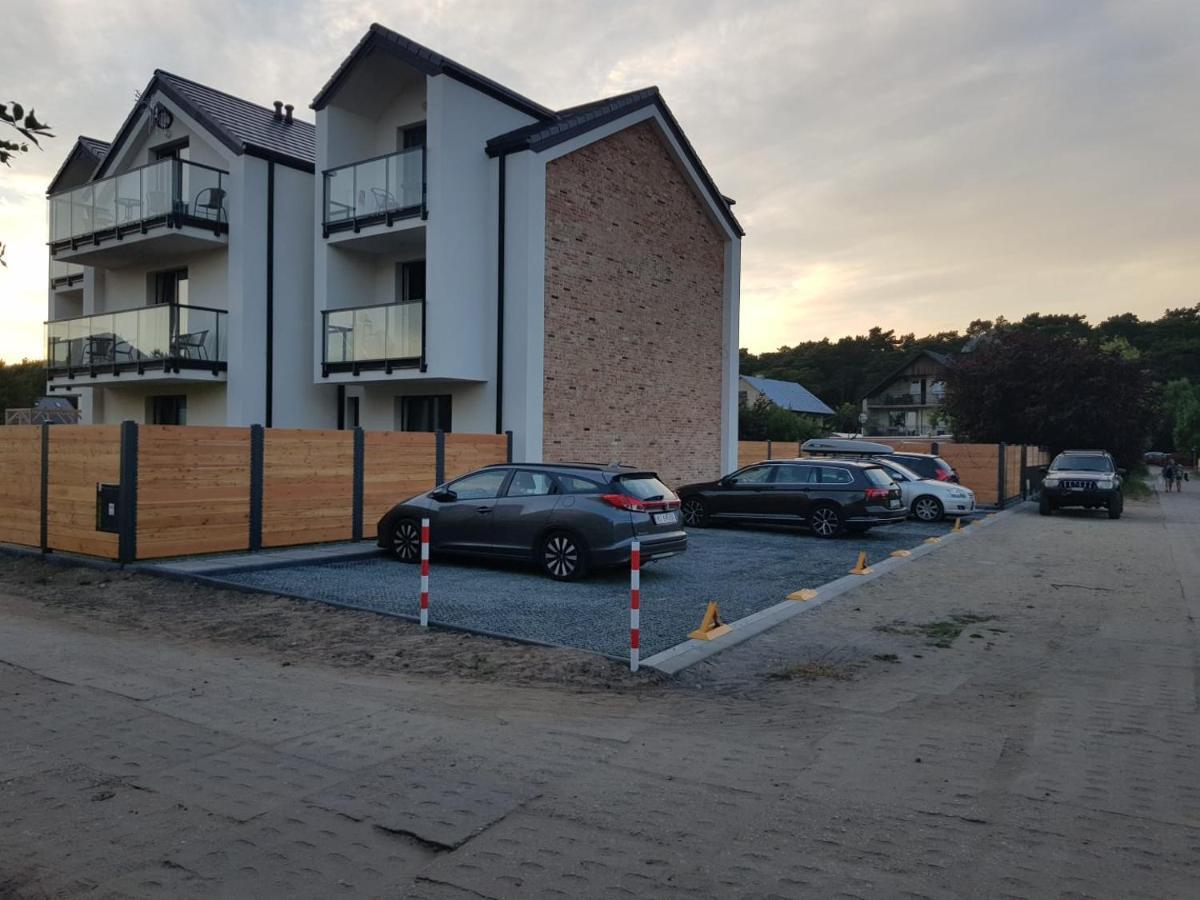 Czarny Baran Apartment Дебки Екстериор снимка