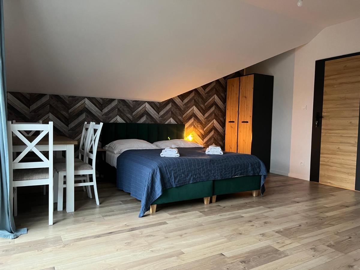 Czarny Baran Apartment Дебки Екстериор снимка