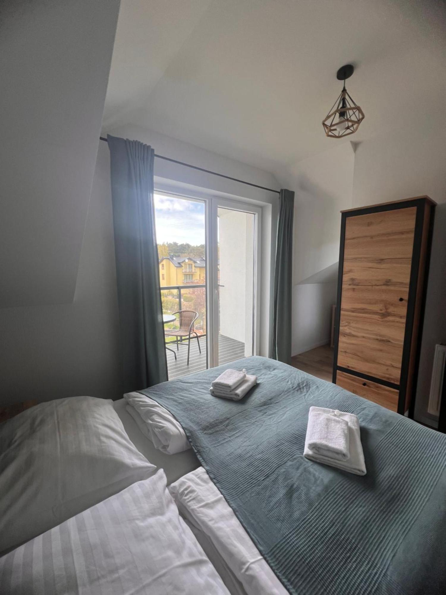 Czarny Baran Apartment Дебки Екстериор снимка