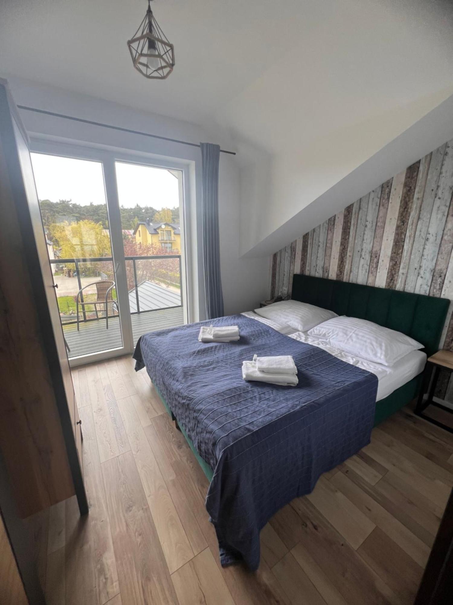 Czarny Baran Apartment Дебки Екстериор снимка