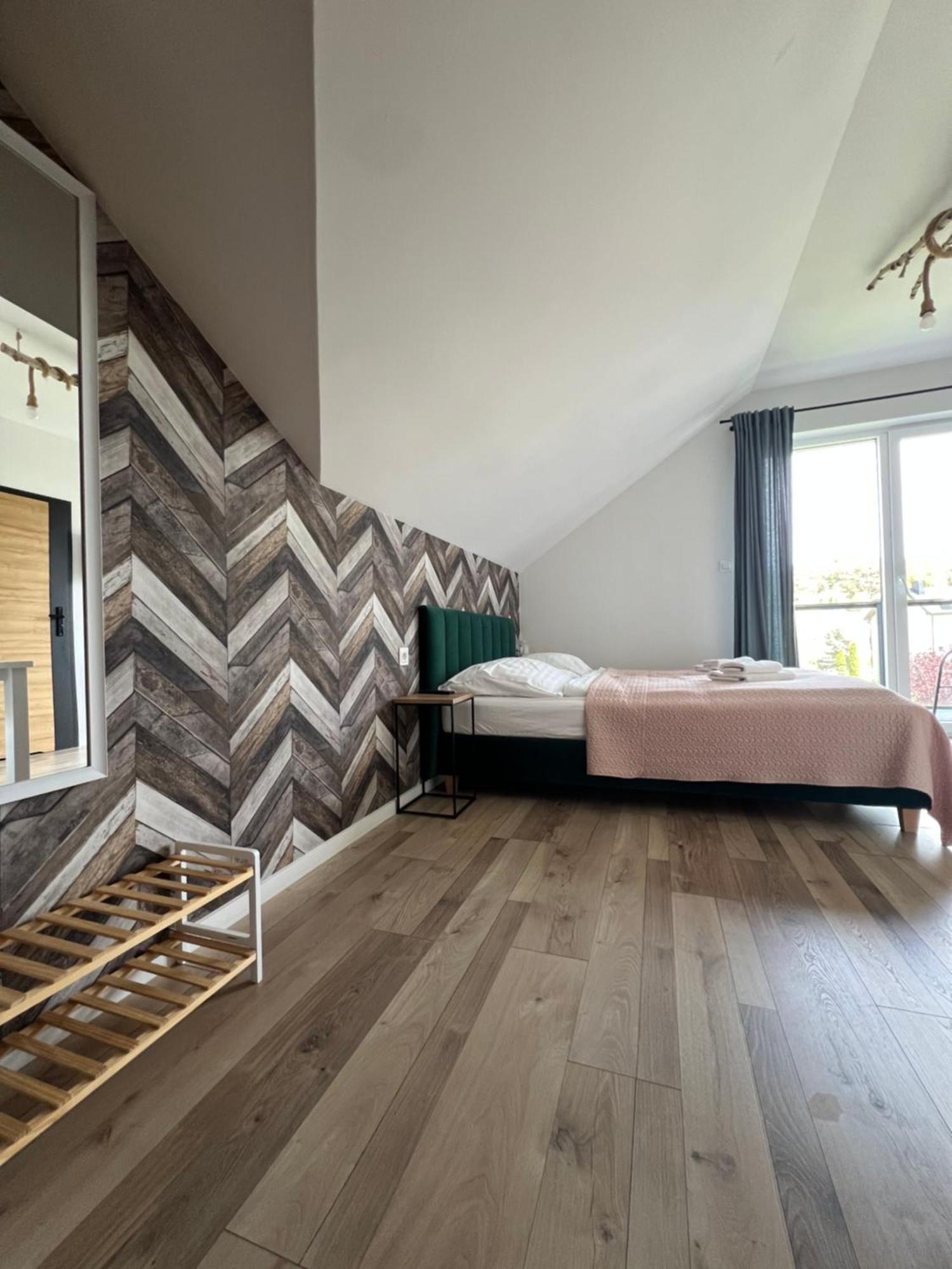 Czarny Baran Apartment Дебки Екстериор снимка